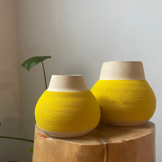 Yellow Rib Vase 001